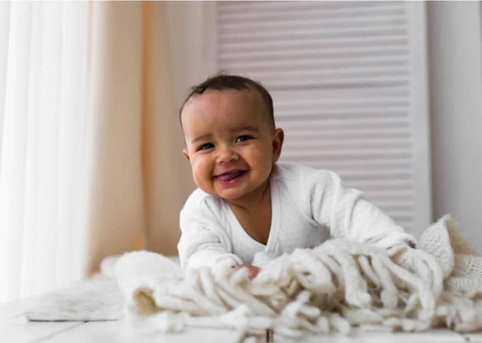 new baby teeth, baby teething signs, symptoms and remedies