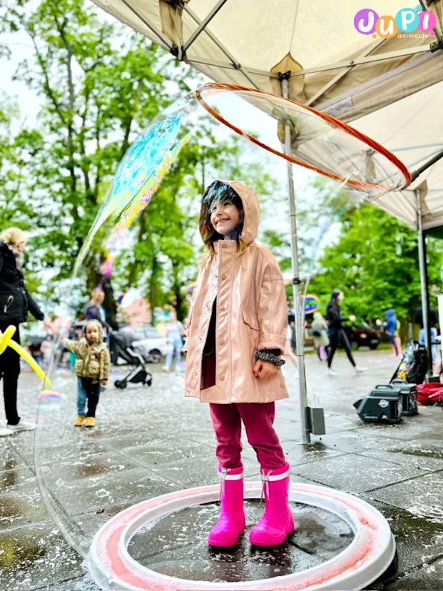 festiwal baniek mydlanych zamykanie dzieci w bankach jupi animacje (1)