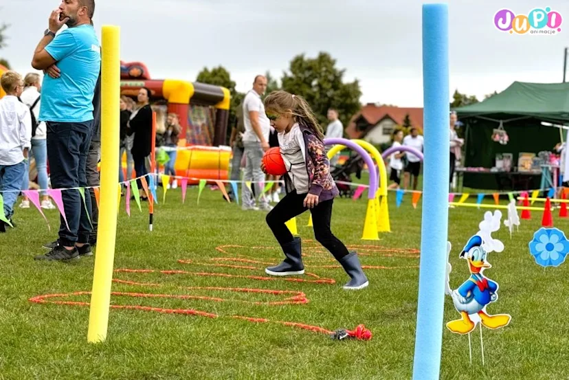 bajkowy tor przeszkod atrakcja na impreze (2)