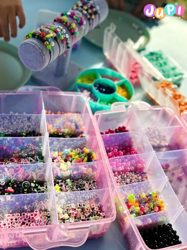 warsztaty koralikowe bransoletki jupi animacje (1)