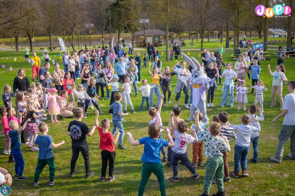 wielkanocna animacja zabaw z zajaczkiem wielkanocnym (6)