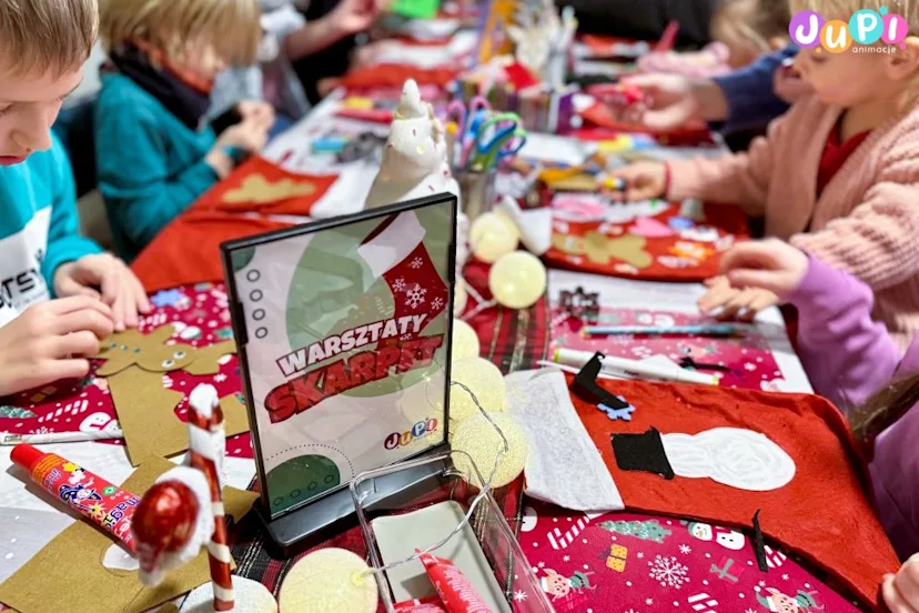 warsztaty mikolajkowe dekorowania skarpet swiatecznych (5)
