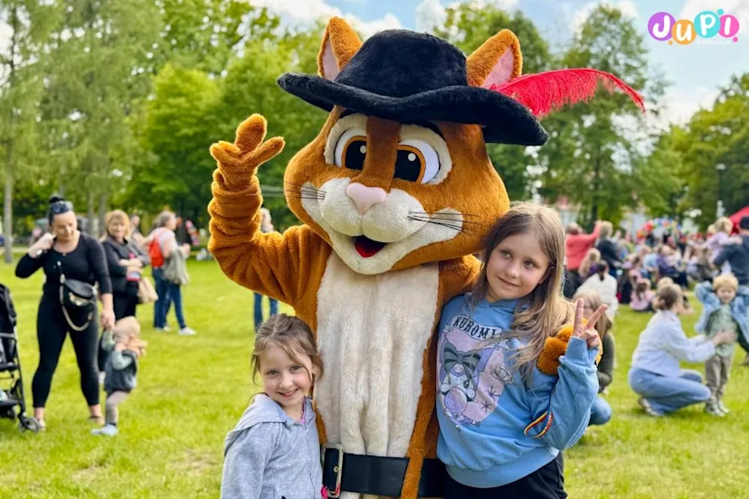 kot w butach zywa maskotka piknik rodzinny