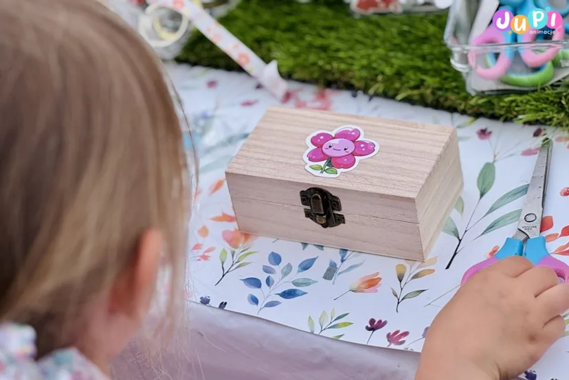 warsztaty kreatywne dla dzieci pudelka na skarby (4)