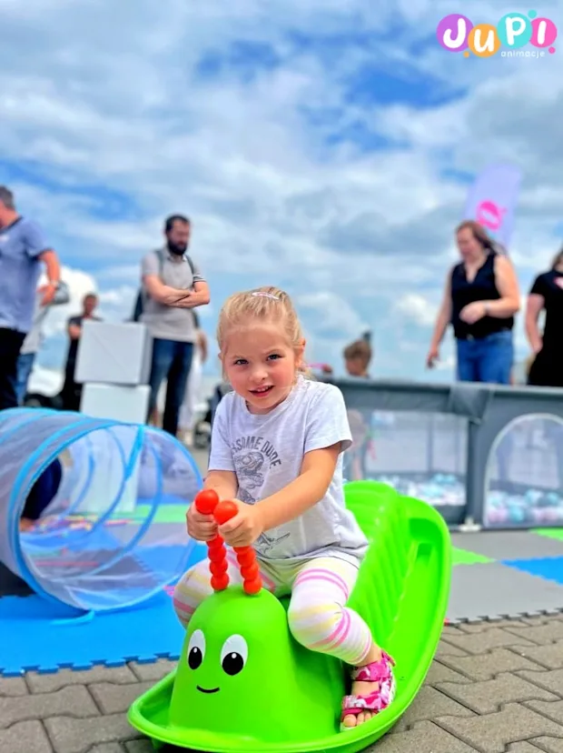 Bujaki w strefie malucha Strefa malucha czyli bezpieczna strefa zabawy