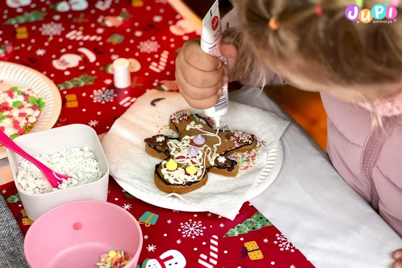 warsztaty mikolajkowe dekorowanie piernikow (2)