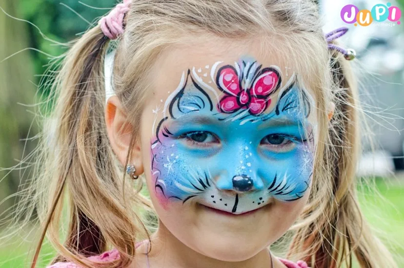 Stanowisko z malowaniem twarzy Malowanie twarzy dla dzieci kotek