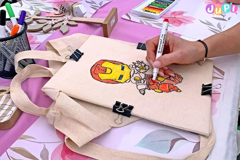 Ironman na torbie bawełnianej Warsztaty kreatywne malowanie ekotoreb atrakcja na imprezy firmowe