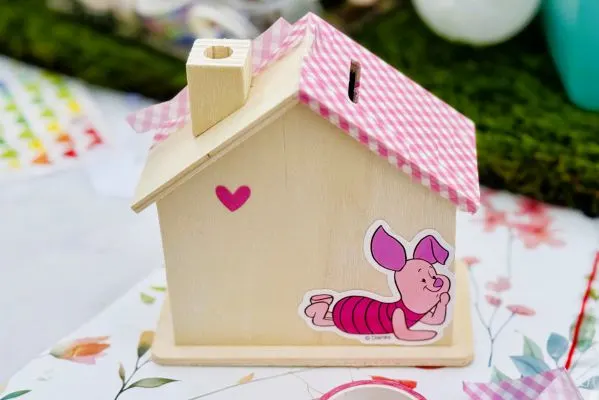 warsztaty kreatywne drewniane domki skarbonki