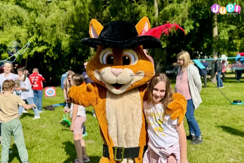 kot w butach zywa maskotka na imprezie