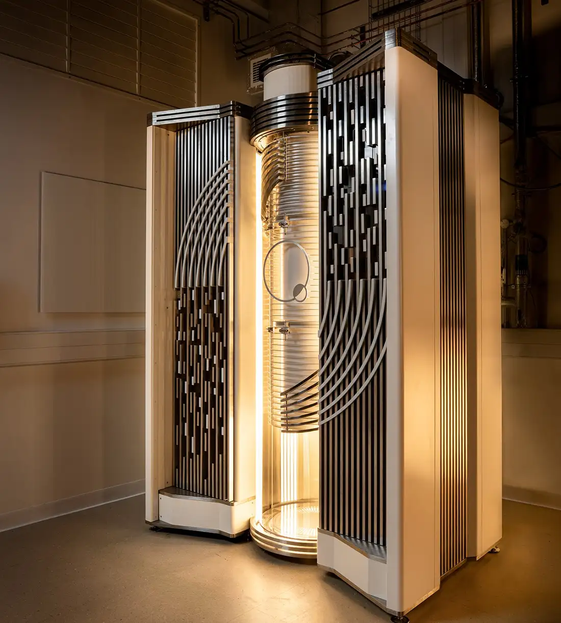 Quantum computer made with silicon chips looks like a time machine