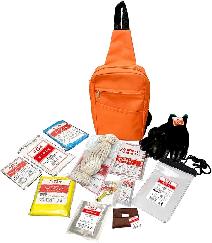 -山善- 防災グッズ 防災バッグ 13点セット 【防災士監修】 (ボディバッグ) マスク スマホ充 電器 ホイッスル 簡易トイレ 非常用持ち出し袋 オレンジ YRB-30
