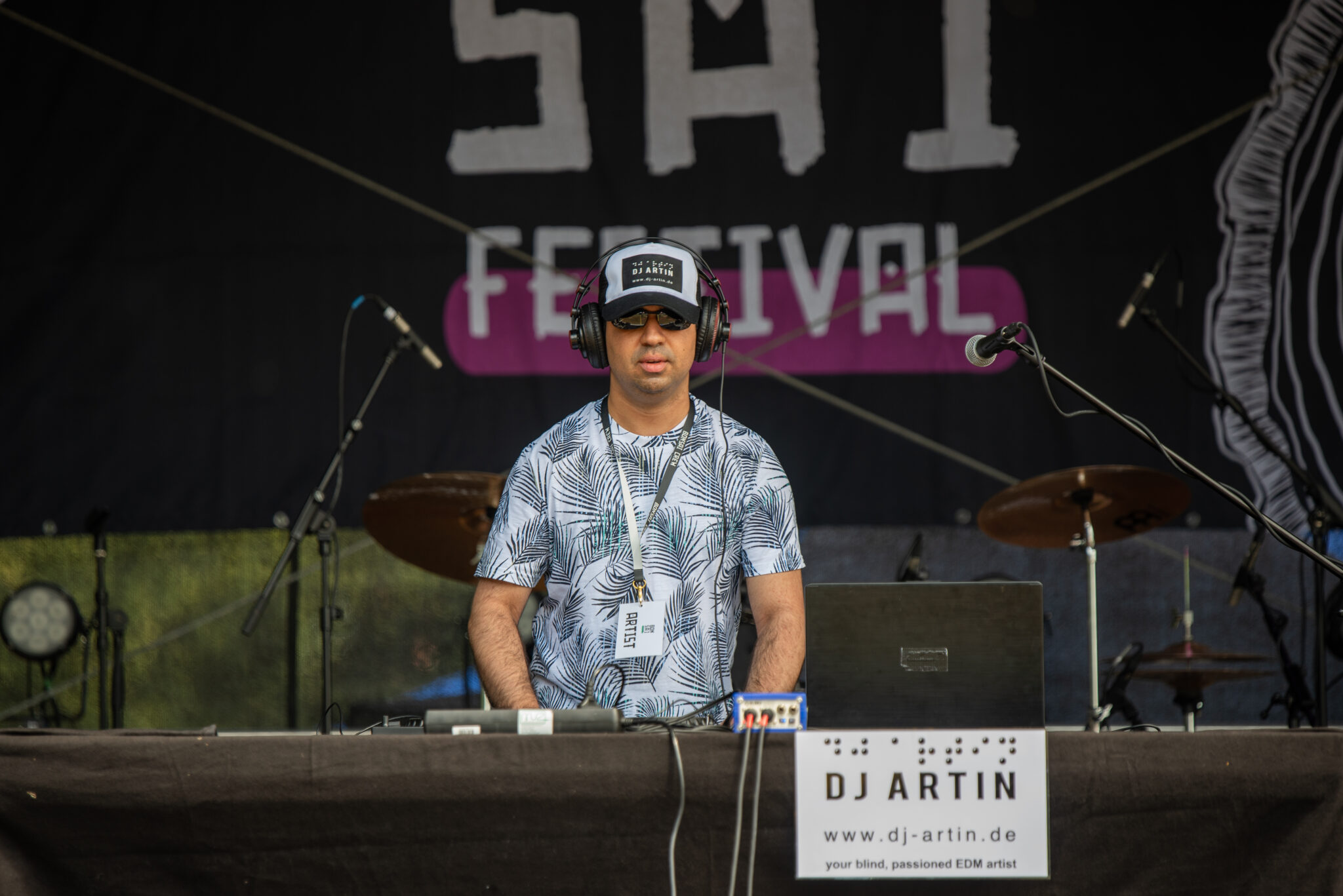 DJ Artin