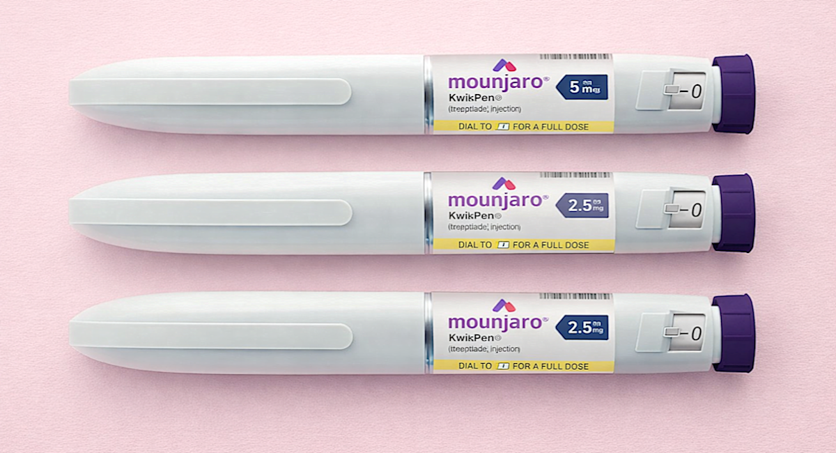 A Mounjaro Kwikpen on a pastel pink background.