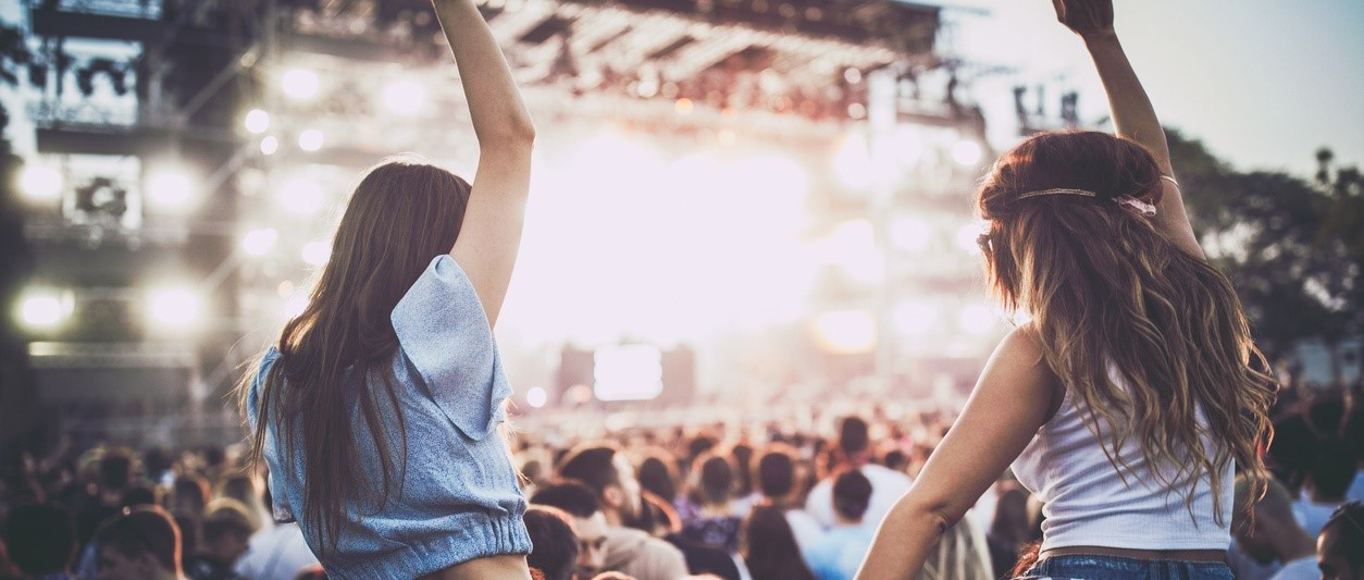 Festival abroad? Have fun and stay safe 