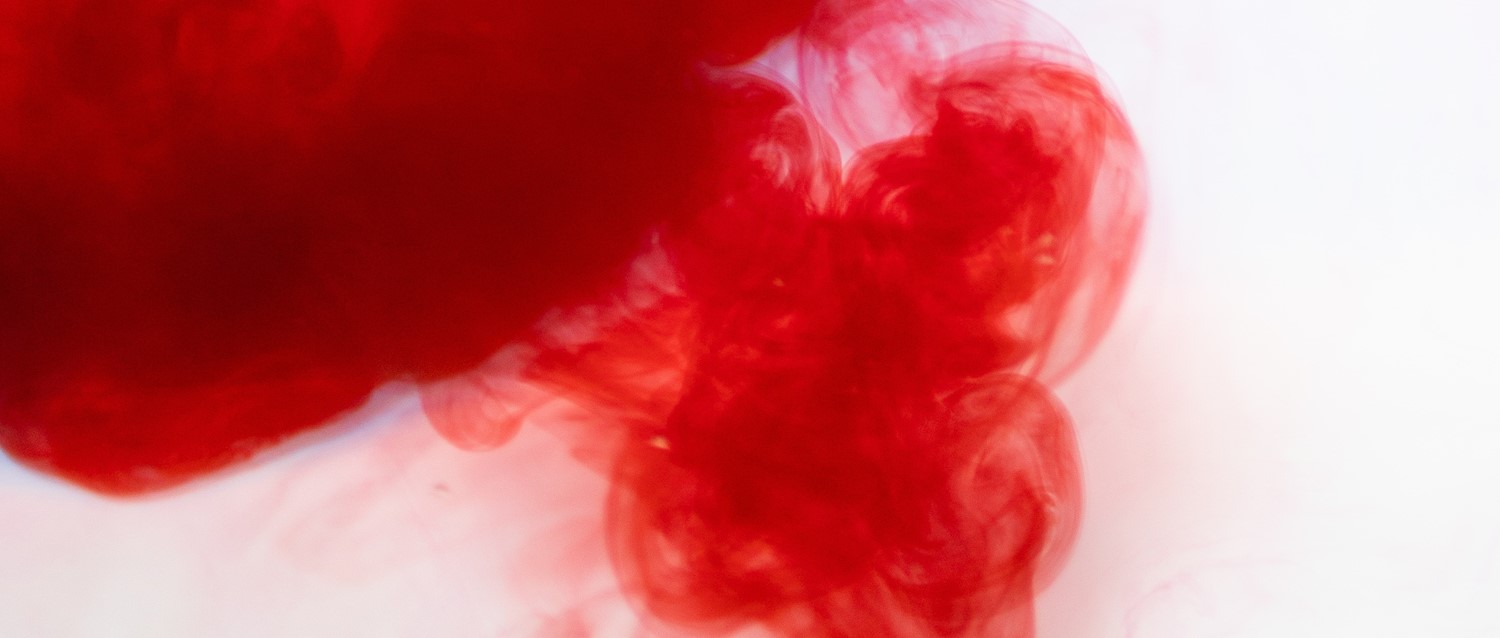 What are the early warning signs of blood cancer?