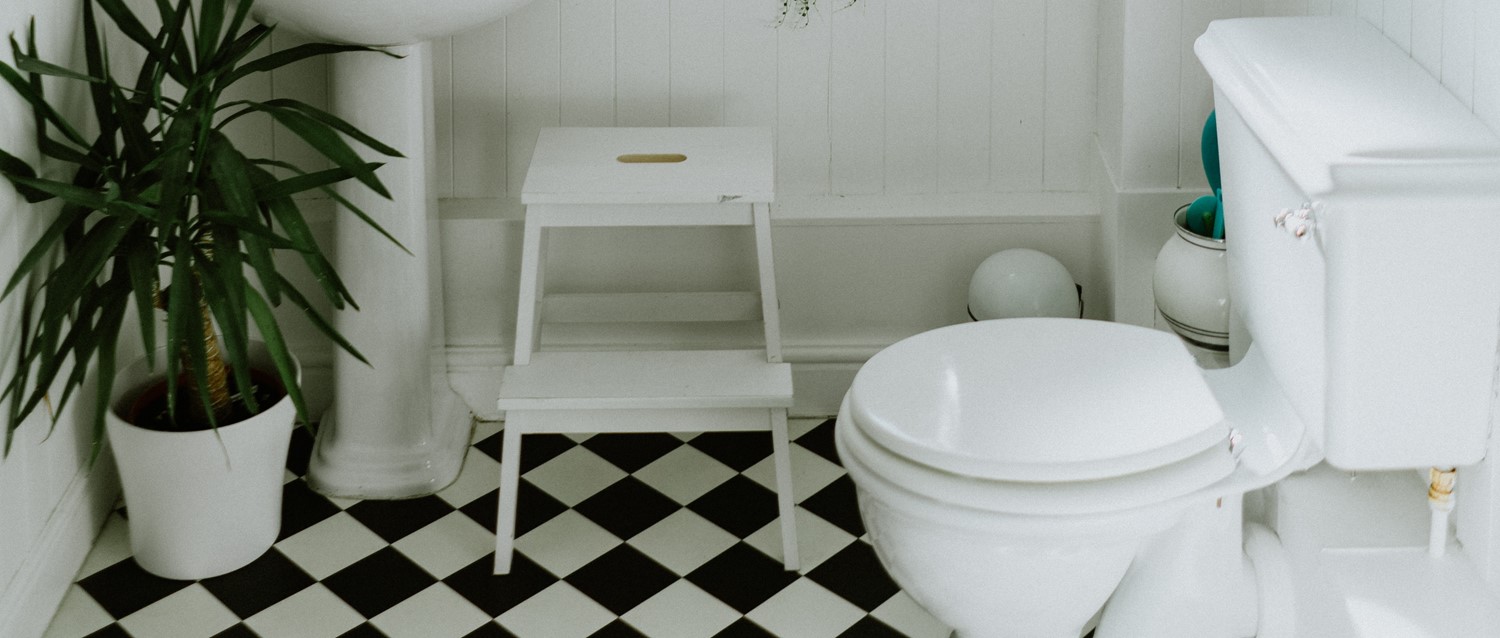 How do we screen for bowel cancer?