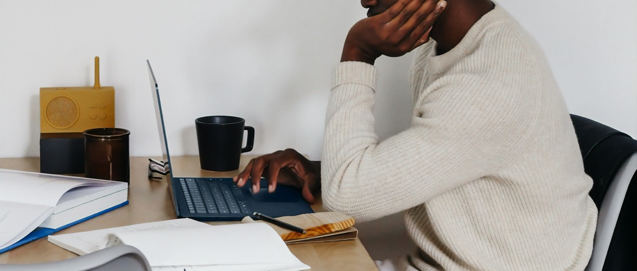 How to avoid neck, shoulder and back pain while working from home
