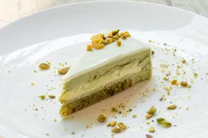 Pistachio Cake Square Shape 