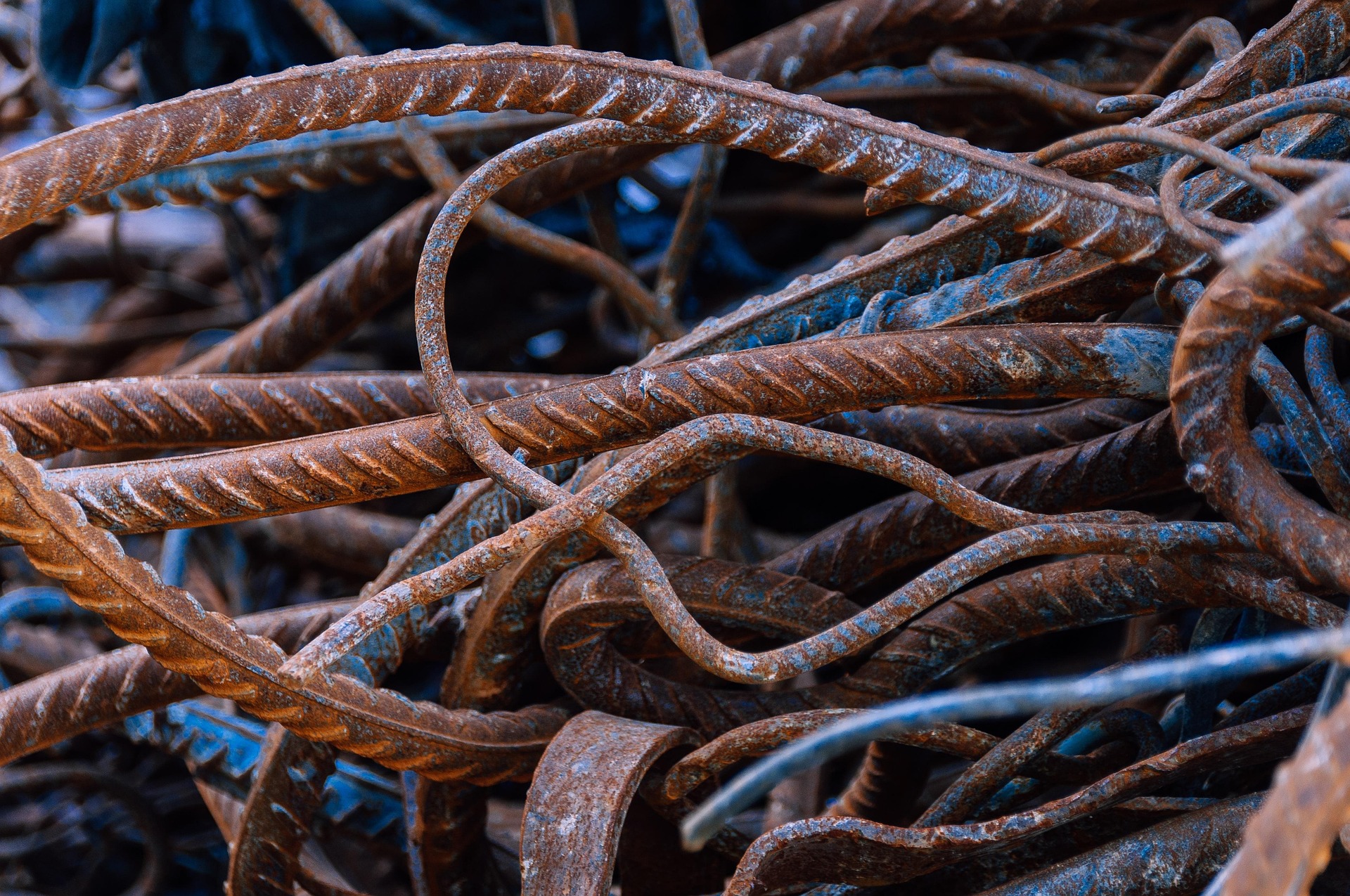 scrap-metal-7319903_1920.jpg