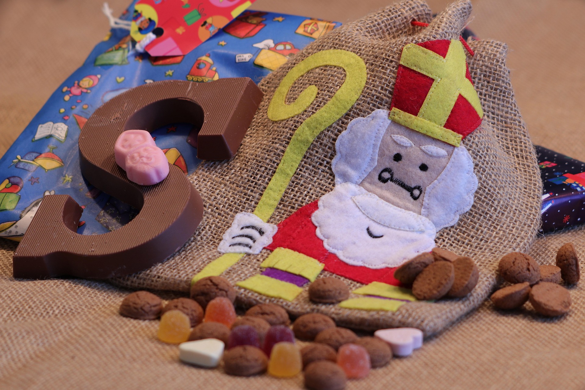 saint-nicholas-4661819_1920.jpg