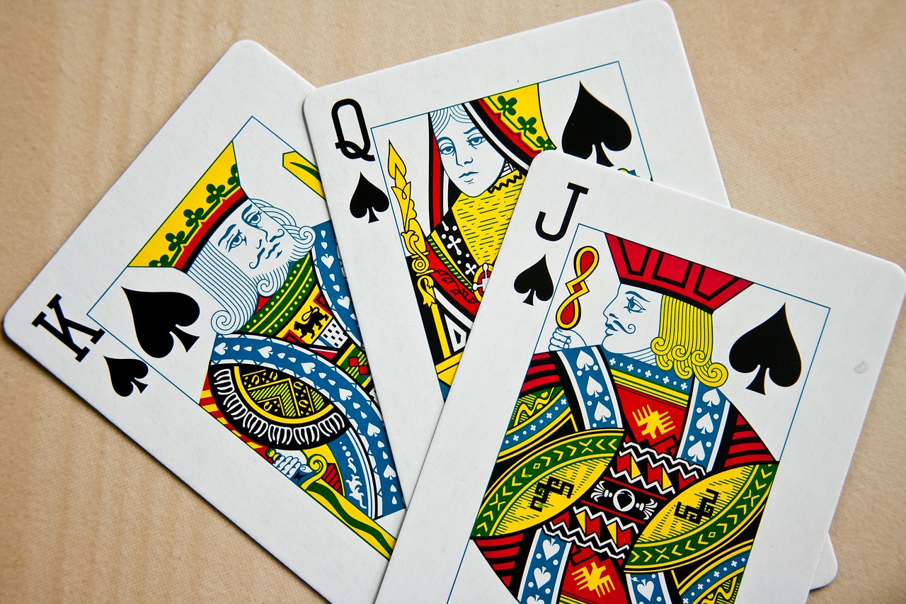 playing-cards-167049_1280.jpg