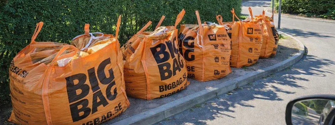 Hämtning av byggsäckar