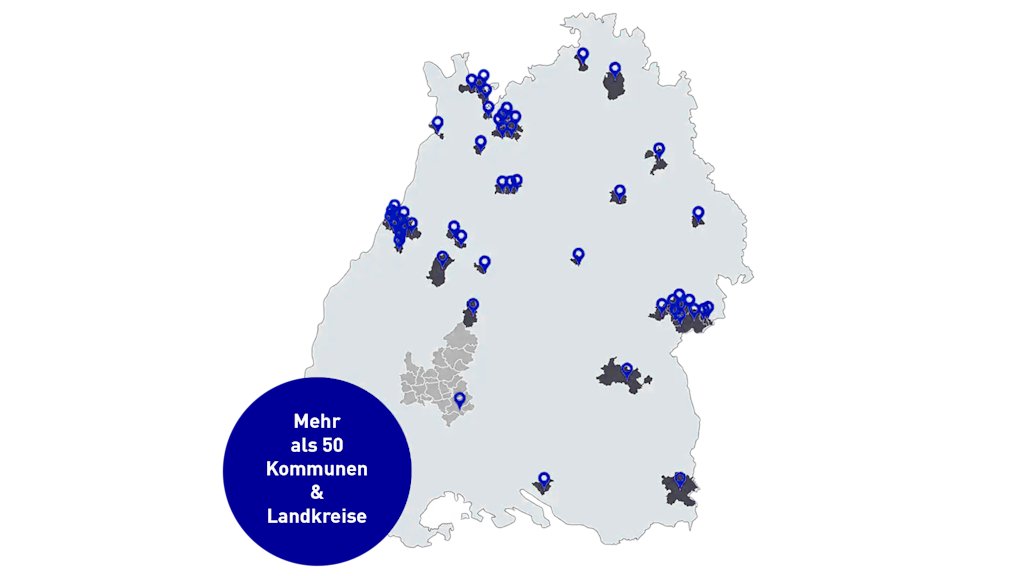 Karte mit blauen Icons die auf Standorte zeigen.