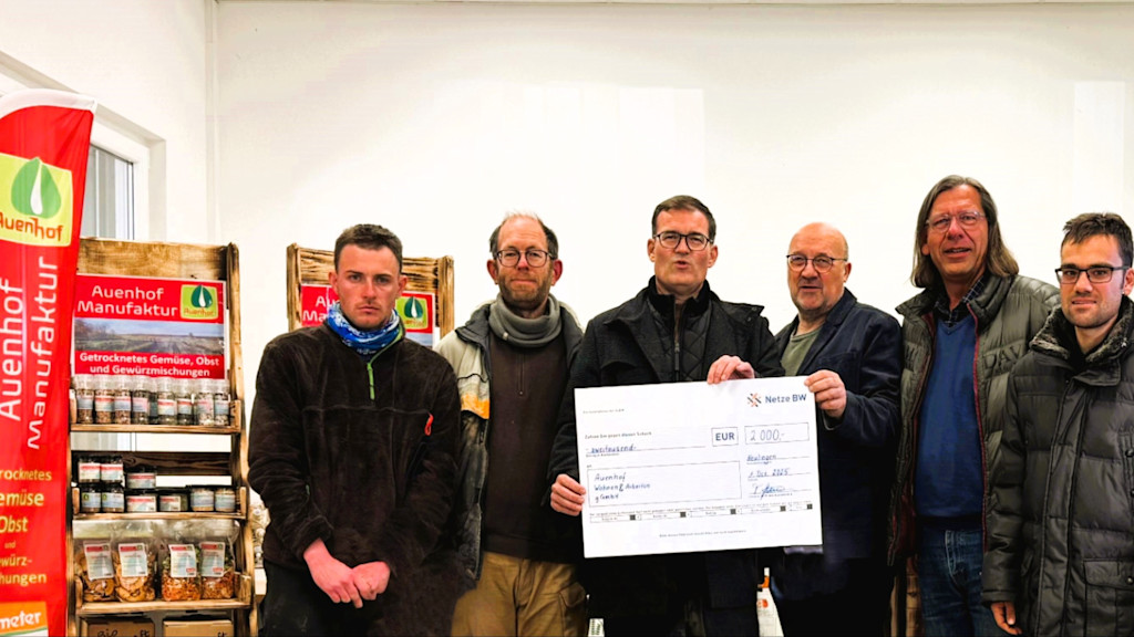 Aushändigung des Spendenschecks