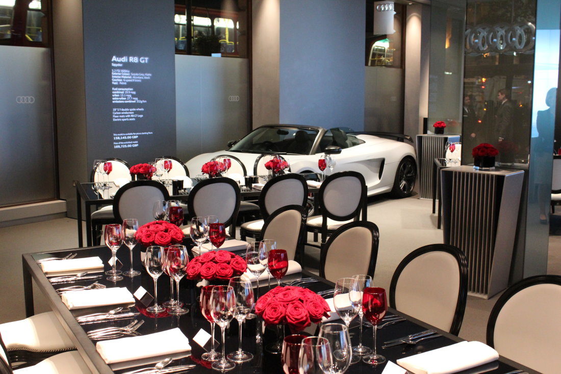 red-roses-showroom-cars