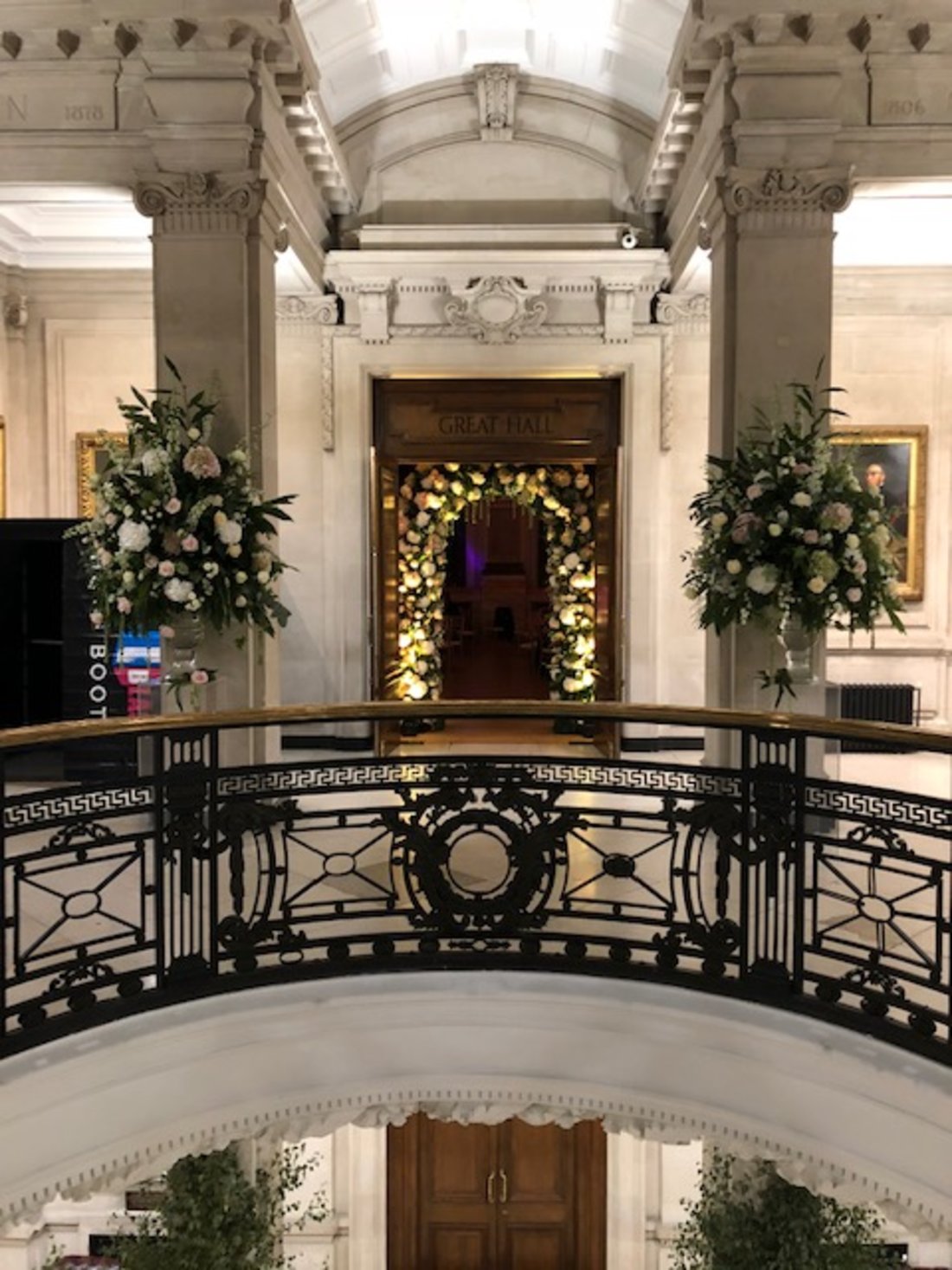 grand-wedding-reception-flower-entrance
