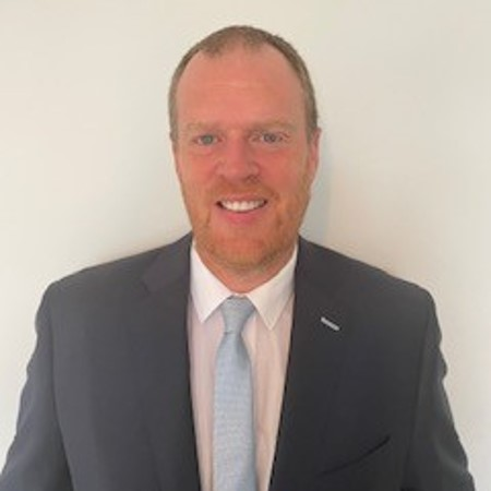 Mark Wilson RELATIONSHIP MANAGER, Cynergy Business Finance. Pictured standing
