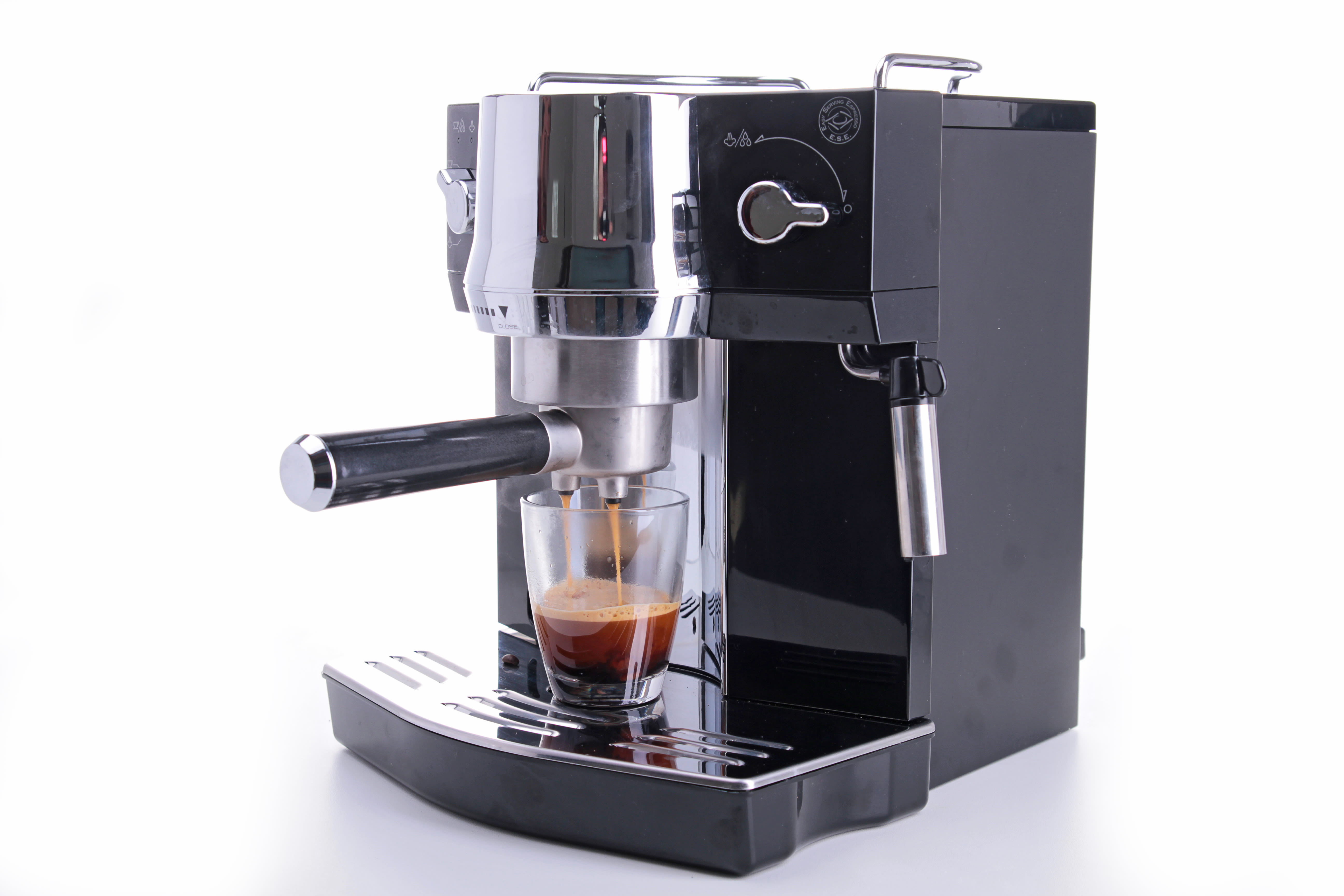 The Coffee Connoisseur's Guide to Home Brewing Equipment