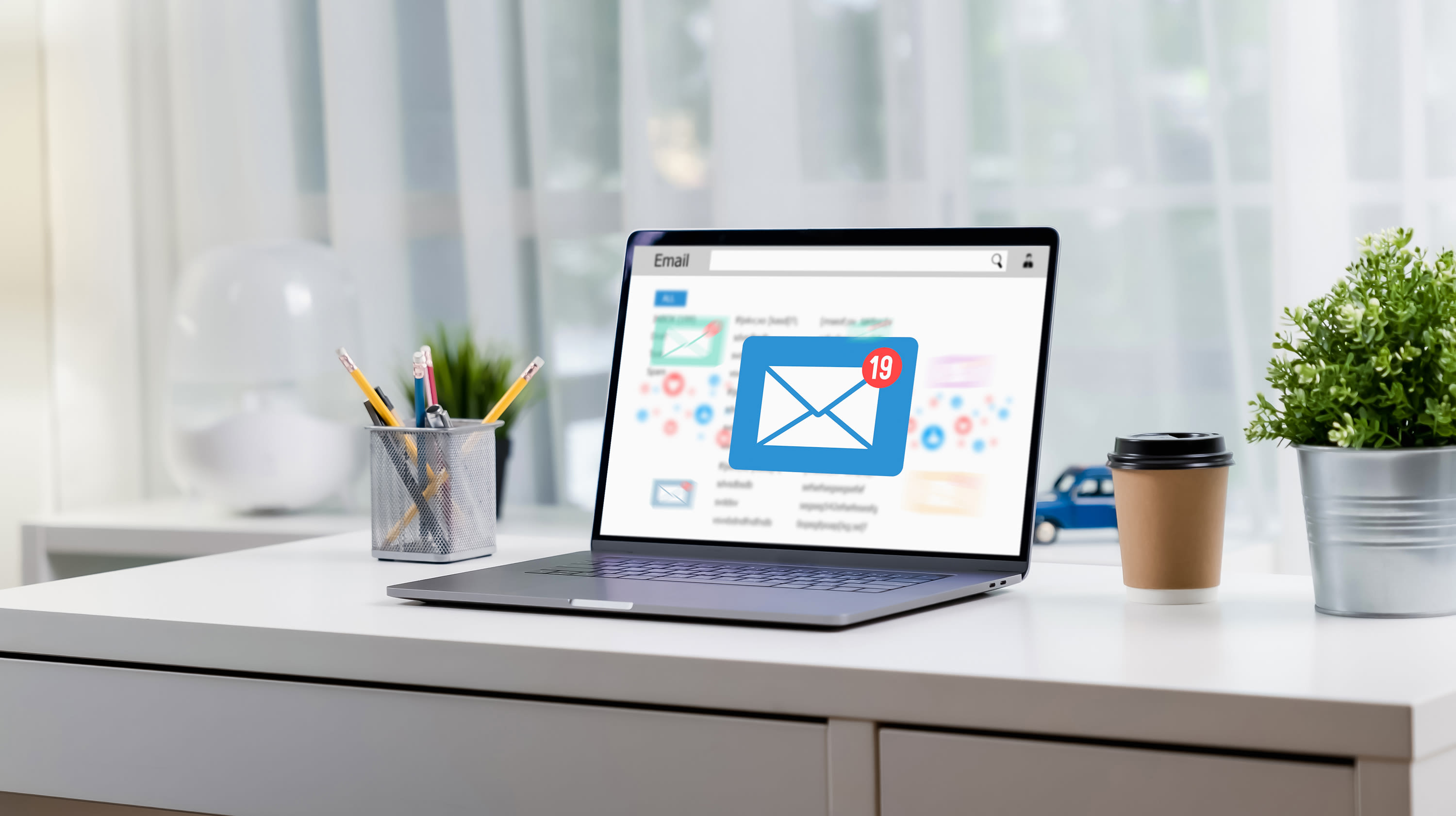 computer-desk-modern-office2