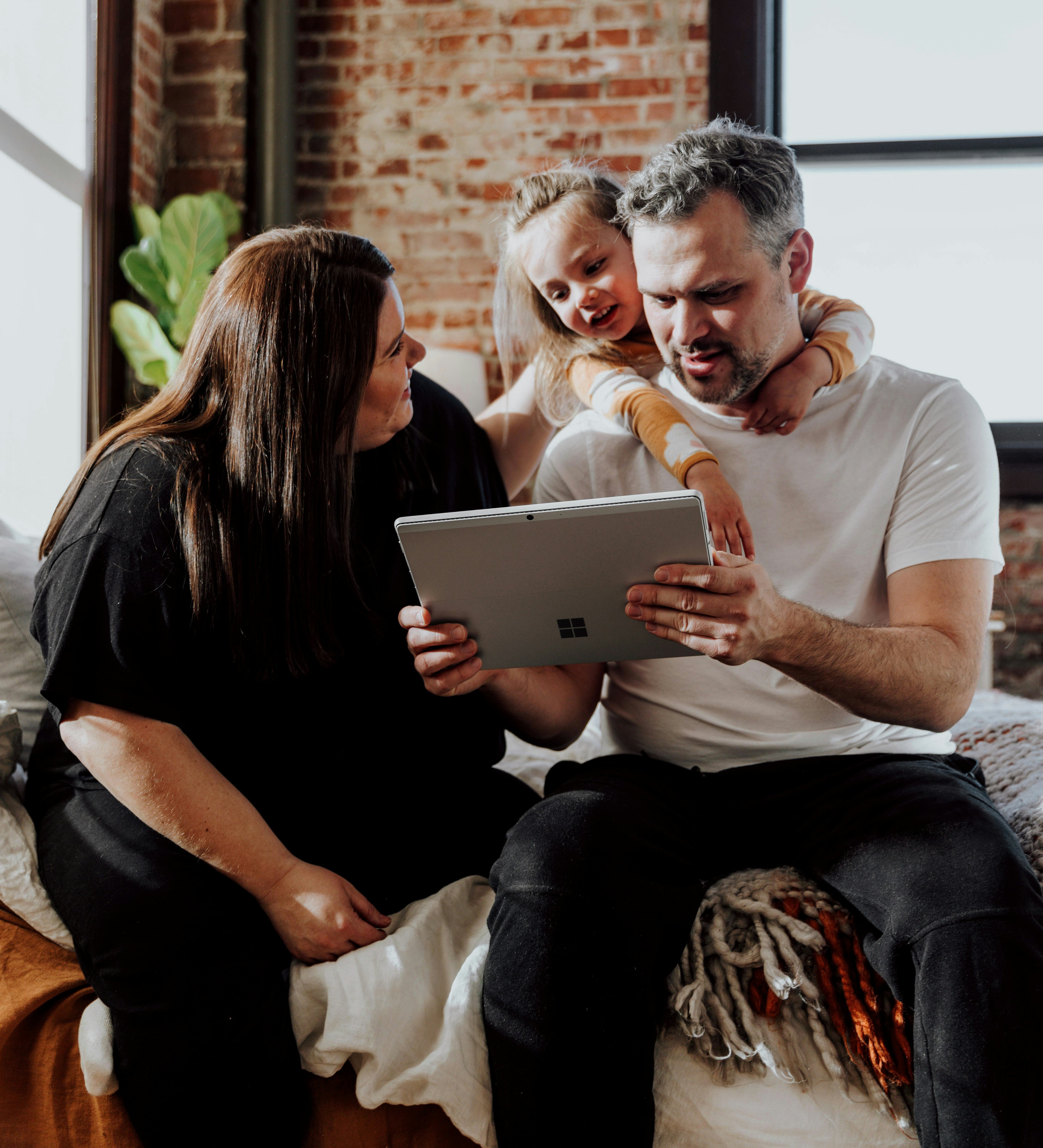 6 Layups for Sharing the Easter Story With Your Kids