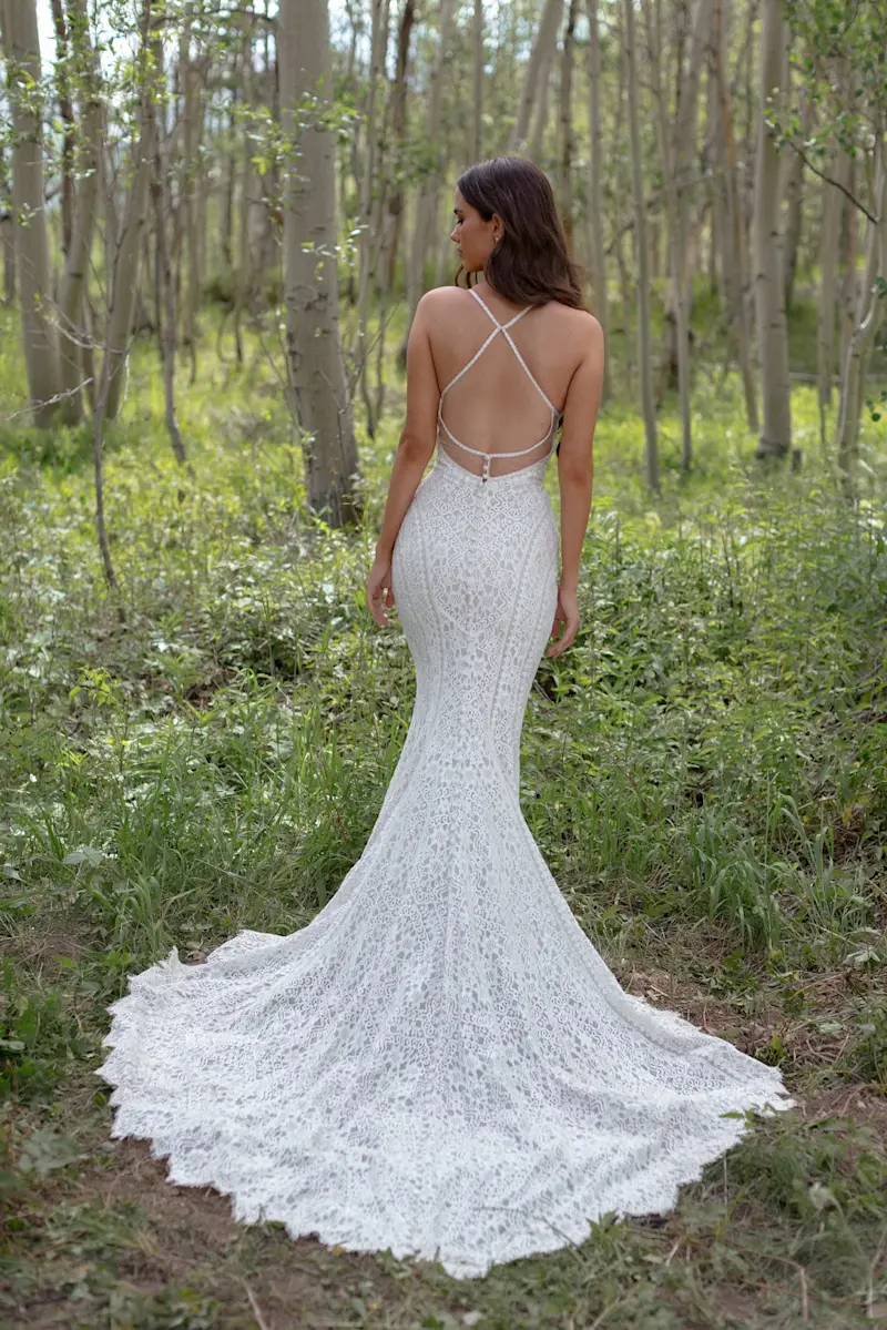 Style of the Week Shelby - Allure Bridals