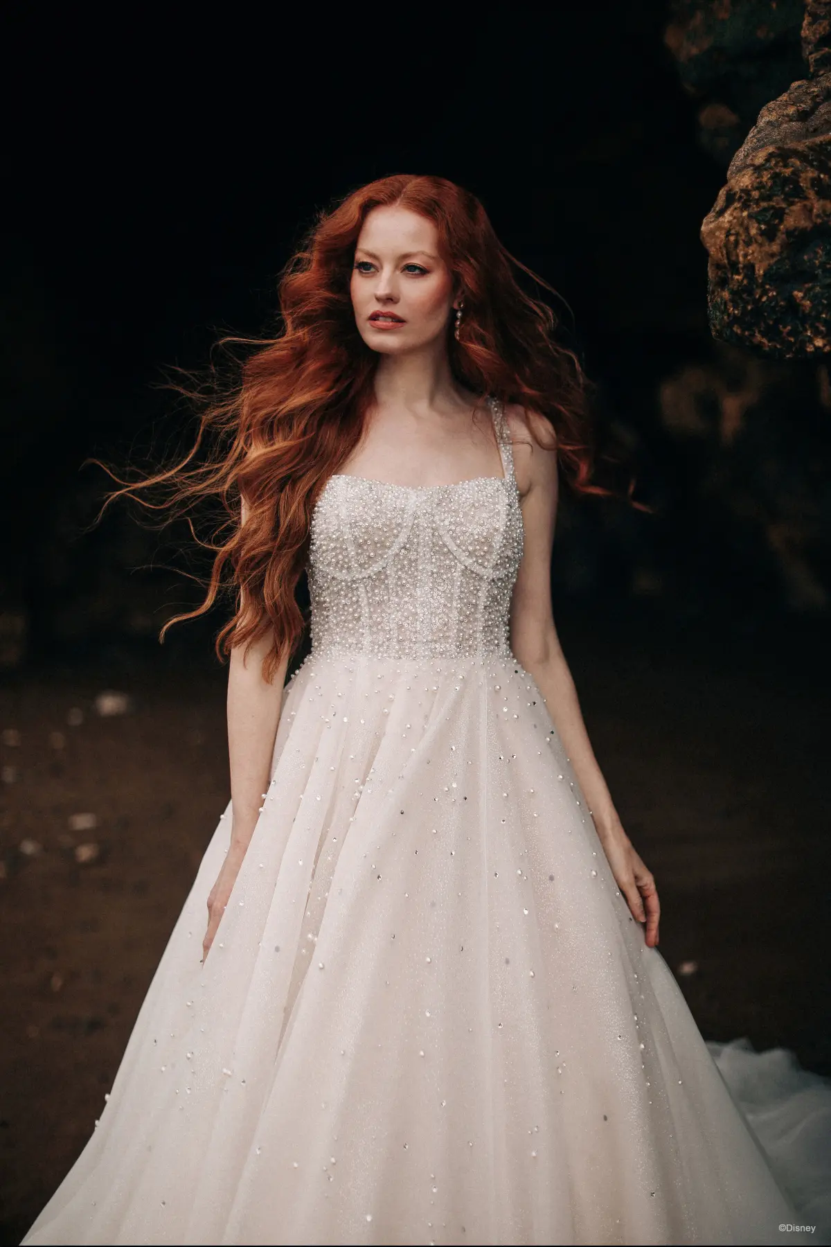 This fairytale #RosaClaraCouture princess wedding dress features a