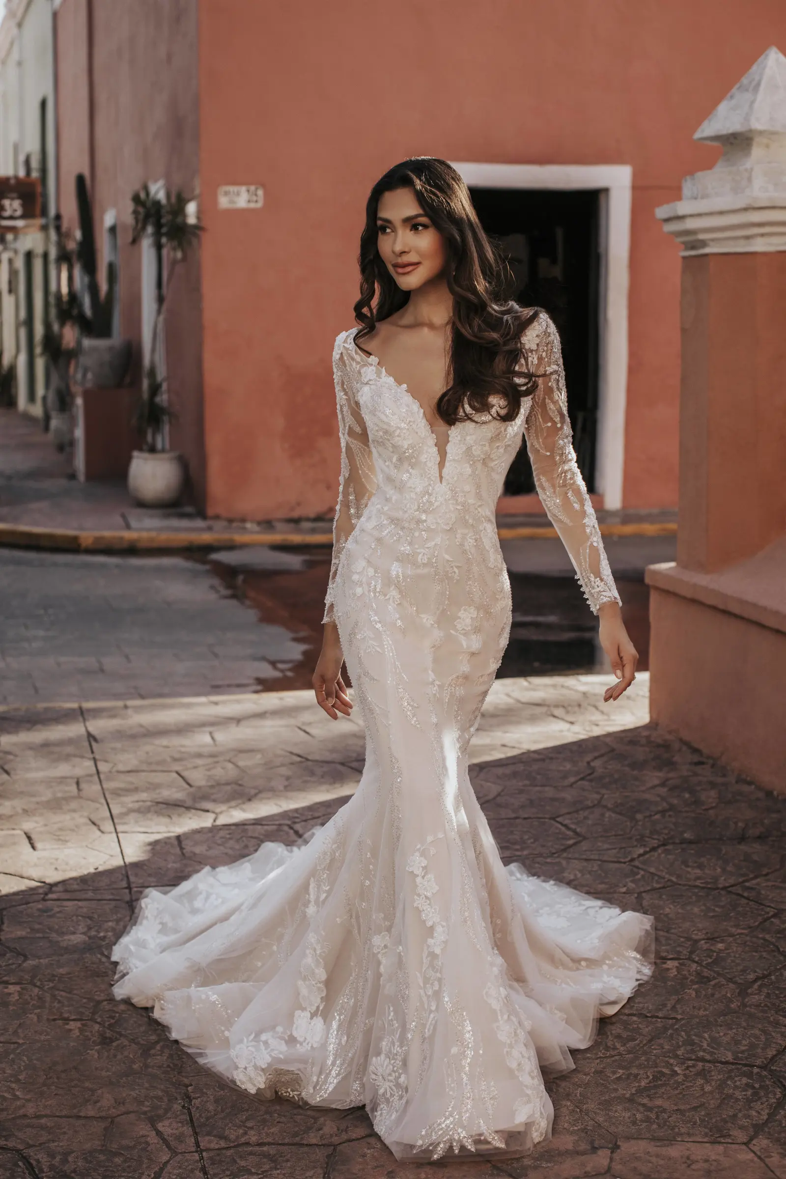 Long-Sleeve Wedding Dresses: Timeless & Elegant Designs