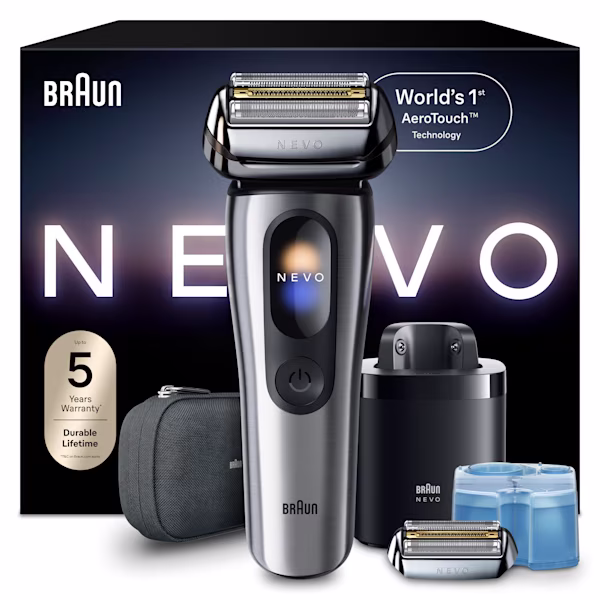Braun NEVO scheerapparaat 11500c met stoffen reisetui, 7-in-1 NEVO Care System en extra scheerkop. Braun NEVO scheerapparaat 11500c met stoffen reisetui, 7-in-1 NEVO Care System en extra scheerkop.