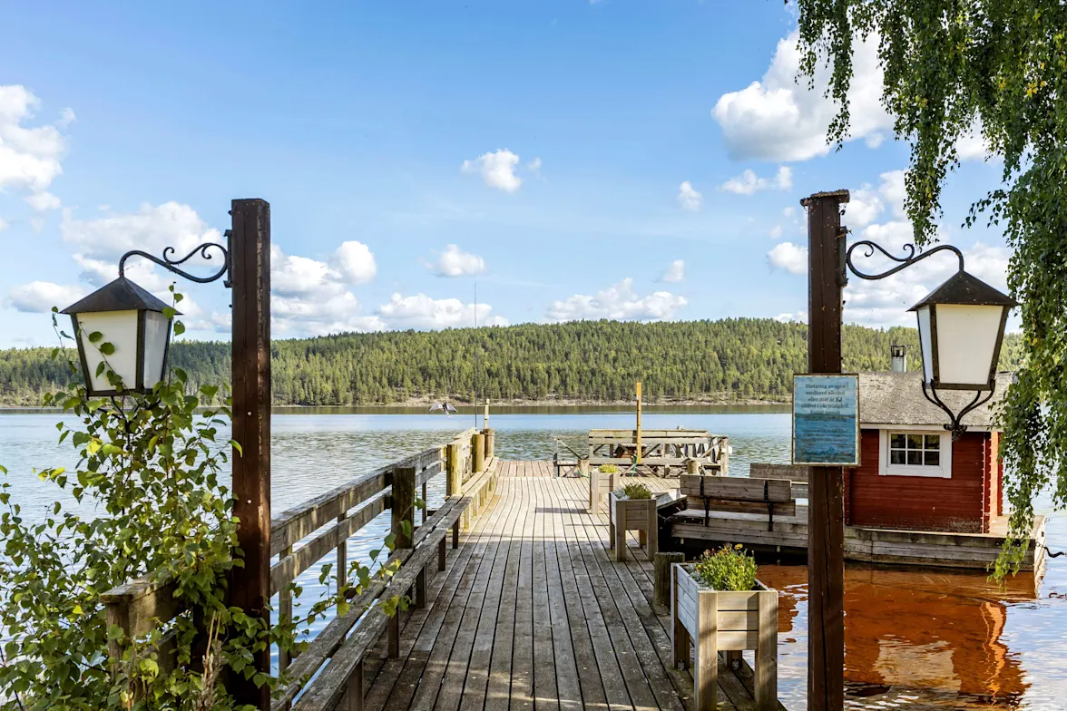 I nærheten av motorveien E45 og sjøen Fryken