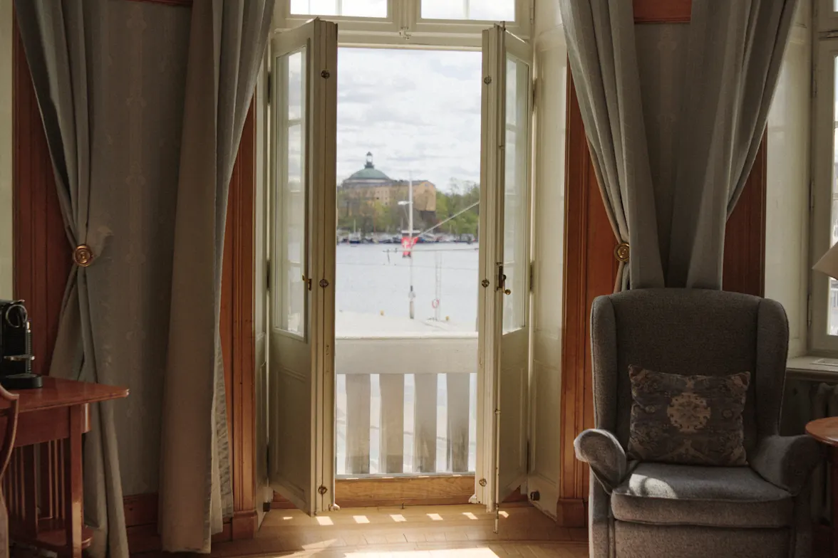 Hundraårigt golvknarr