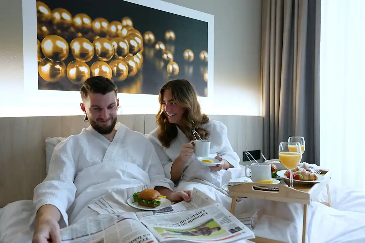 Checka in för 1095 kr/natt på Hotel Svava i Uppsala