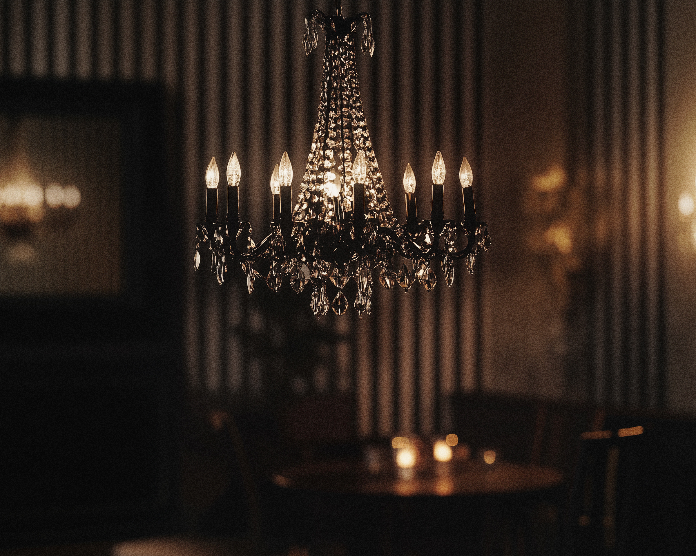 Lysekrone i krystall