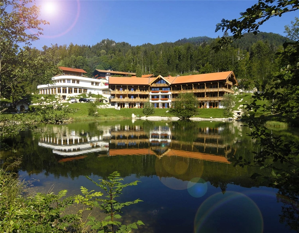 Feuriger Tatzlwurm Berghotel & Spa, BW Signature Collection