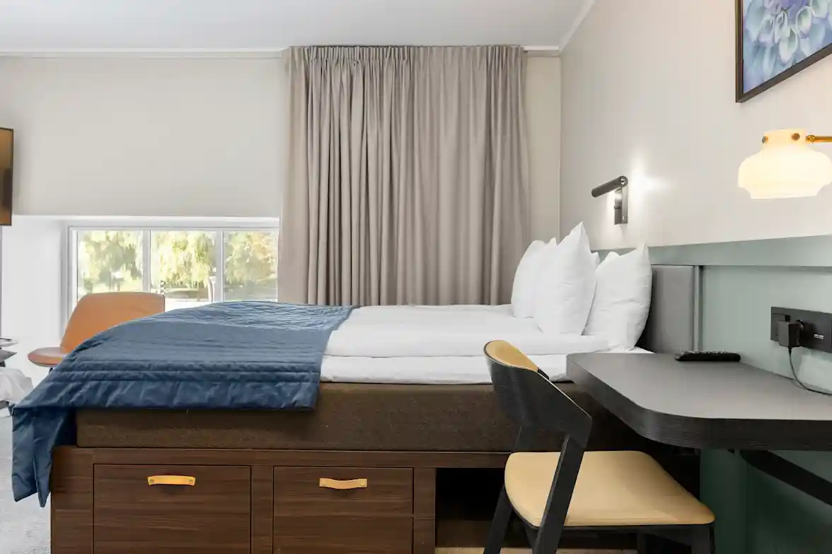 Best Western Hotel at 108
