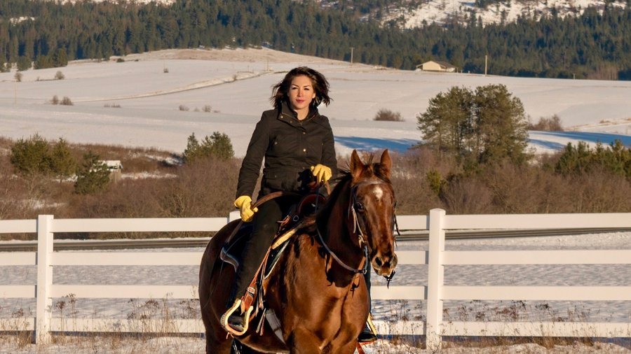 Breaking: Look at Paullete Jordan Riding a Horse