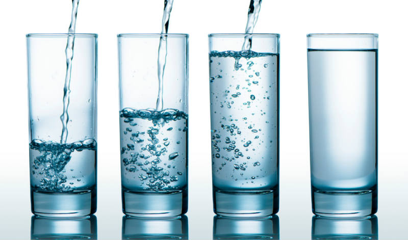 8 glasses of water a day: Myth or medicine? | MDLinx