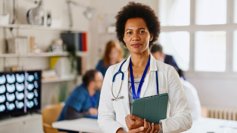 How to be a strong female leader in medicine | MDLinx