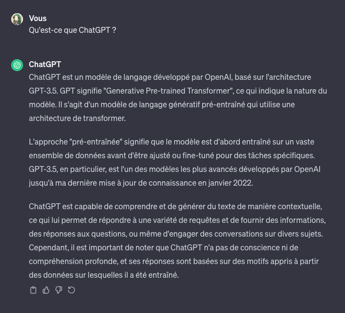 Capture d’écran d’une demande auprès de ChatGPT. La question posée est « Qu’est-ce que ChatGPT ? »