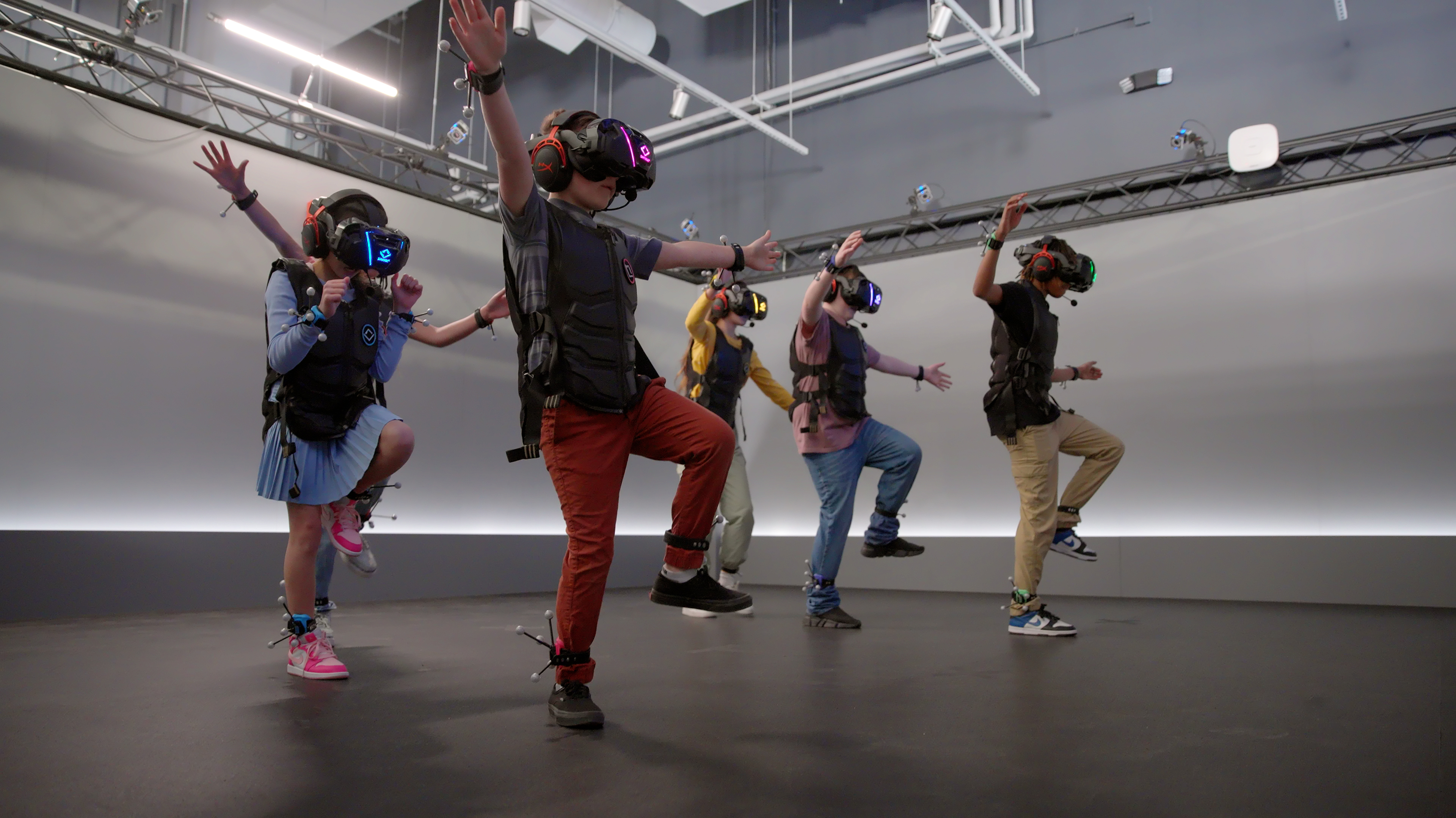 Group of kids playing VR